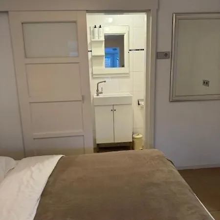 Dreamz Apartment *